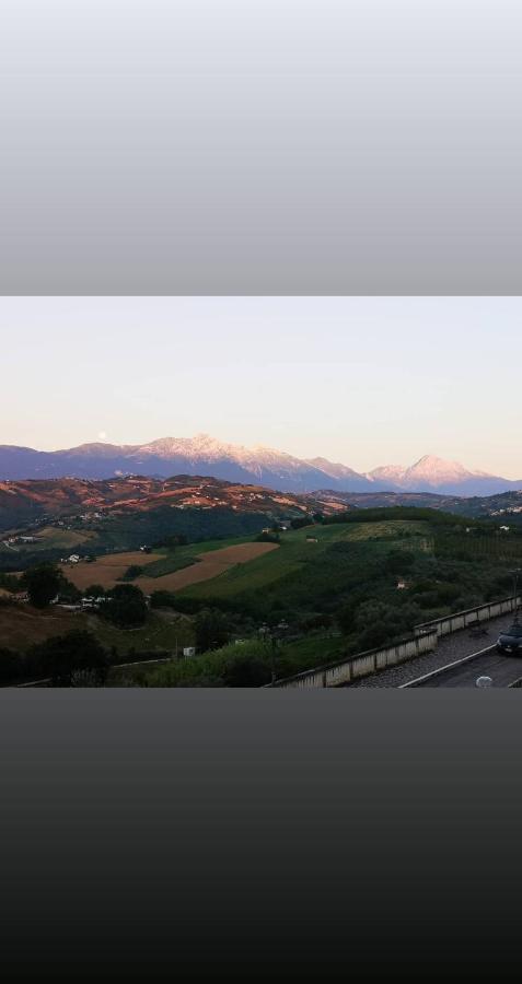 Palazzo Ducale Hotel Castilenti ภายนอก รูปภาพ